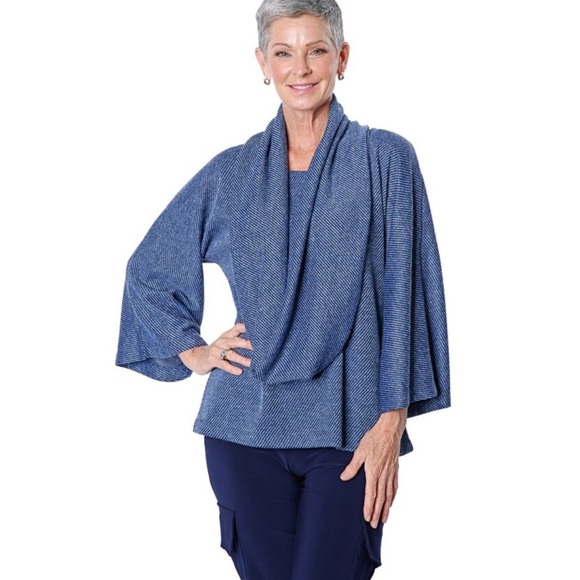 Nwt MARALLIS heavy knit top with detachable collar/scarf - Picture 1 of 5